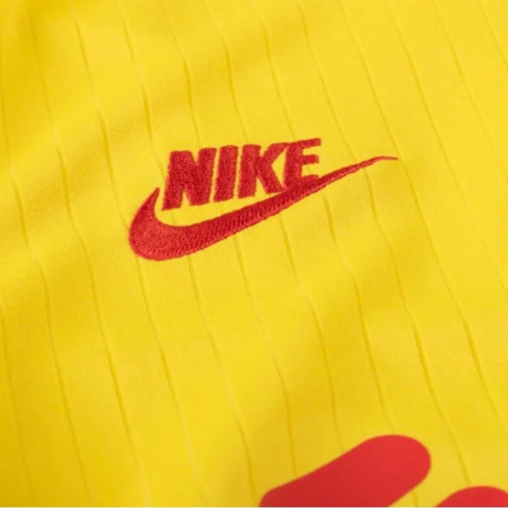 Liverpool Nike 2021/22 Third Vapor Match Stadium‎ Jersey Yellow Sz Large (boys)